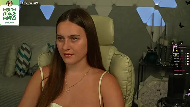 Snapshot of HarleyDeess chatting on September 2025 08:01:01 PM HarleyDeess online show from September 2025 08:01:01 PM