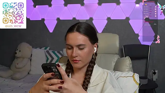 Snapshot of HarleyDeess chatting on January 2026 10:46:02 PM HarleyDeess online show from January 2026 10:46:02 PM