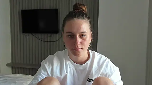 Snapshot of HarleyDeess chatting on February 2026 03:15:02 AM HarleyDeess online show from February 2026 03:15:02 AM