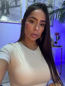 Mau White online show from April 2026 12:42:02 AM