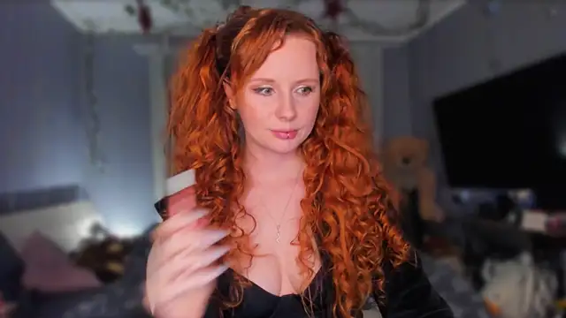 KlementinaBbG online show from April 2026 07:22:02 PM