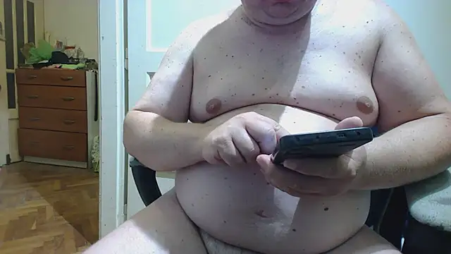 Snapshot of tipko123 chatting on June 2026 07:47:01 PM tipko123 online show from June 2026 07:47:01 PM