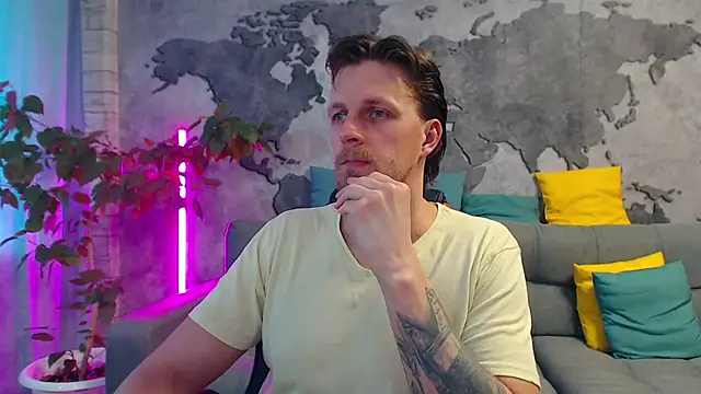 VikingChrisss online show from April 2026 10:02:01 AM