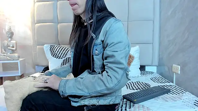 Hecatee 77 online show from February 2026 07:34:02 PM