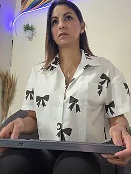 letiziia sky1 online show from July 2026 01:08:02 AM
