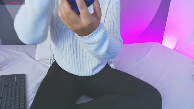 sarita duque online show from April 2026 12:27:02 PM