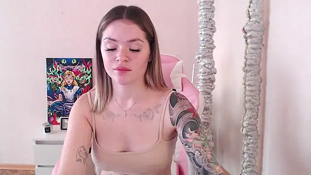 miaacatt online show from September 2025 08:08:01 AM