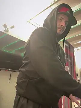 PeterGrandee online show from January 2025 02:03:02 AM