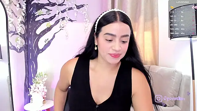 Paula Desousa online show from March 2026 03:27:01 PM