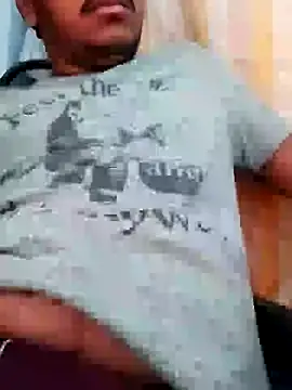 Snapshot of mrshine chatting on December 2024 06:14:01 AM mrshine online show from December 2024 06:14:01 AM