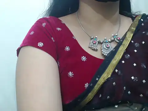 Lovely Siri 23 online show from June 2026 05:25:01 PM
