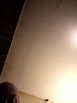 PIercingBoy38 online show from December 2025 06:02:01 PM