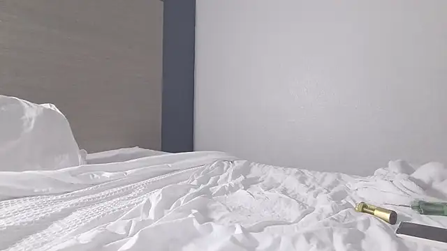 Snapshot of creamdreammmm chatting on February 2026 05:26:02 AM creamdreammmm online show from February 2026 05:26:02 AM