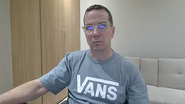 BrettJ81 online show from April 2026 03:07:01 PM