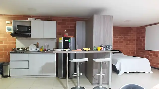 warrenkener online show from April 2026 12:41:02 AM