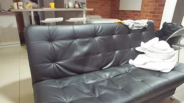 warrenkener online show from April 2026 02:27:02 AM