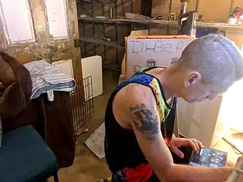 leahcimnikral online show from September 2025 11:06:02 PM