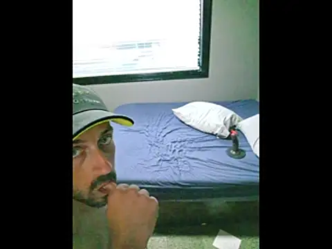 Snapshot of afTerparTycloudz chatting on July 2026 10:43:02 AM afTerparTycloudz online show from July 2026 10:43:02 AM