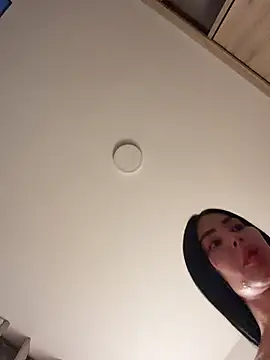 Snapshot of nelumbonucifera chatting on March 2026 05:35:01 AM nelumbonucifera online show from March 2026 05:35:01 AM