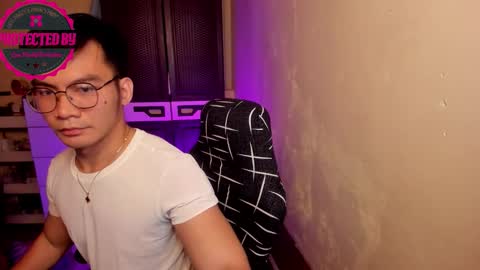 Snapshot of 000batman000 chatting on October 2025 12:37:02 PM Bruce online show from October 2025 12:37:02 PM