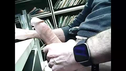 Snapshot of 01quebecboy69 chatting on January 2025 08:28:02 PM 01quebecboy69 online show from January 2025 08:28:02 PM