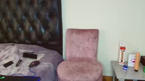 0 oJacob online show from October 2025 07:55:01 PM