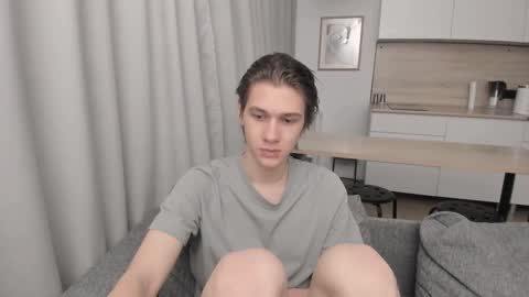 Snapshot of 0verlandd chatting on October 2025 01:19:01 PM Adam online show from October 2025 01:19:01 PM