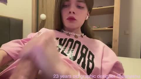 Aishe online show from September 2025 05:07:02 PM