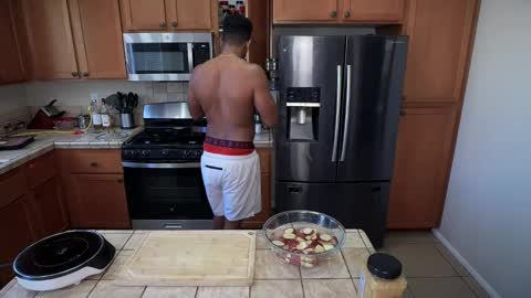 Snapshot of 10inch_gymjunky chatting on February 2025 08:47:02 PM MrSteeleXXX - snapchat online show from February 2025 08:47:02 PM