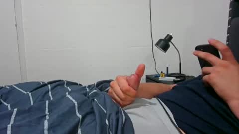 Snapshot of 18skinnypee chatting on May 2026 04:08:02 AM 18skinnypee online show from May 2026 04:08:02 AM