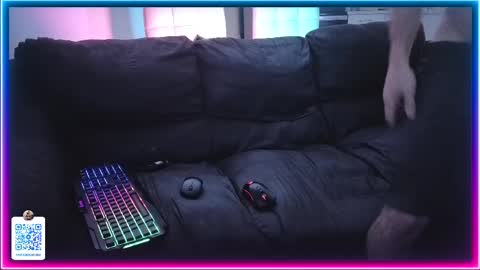 Snapshot of 19reddragon86 chatting on October 2025 08:18:02 PM 19reddragon86 online show from October 2025 08:18:02 PM