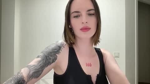 DOVE online show from October 2025 08:29:02 PM