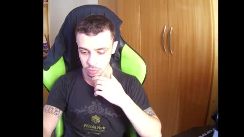 1good_vibes1 online show from December 2025 09:22:02 PM