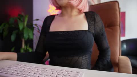 1hannamontana online show from February 2026 08:04:01 PM