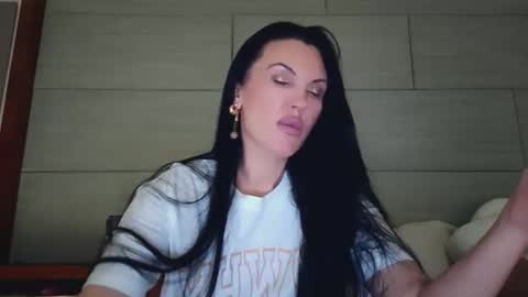 Onna online show from February 2026 03:51:02 AM