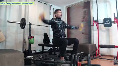 Snapshot of 1manshow11 chatting on January 2026 11:03:02 AM 1manshow11 online show from January 2026 11:03:02 AM