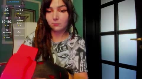 Moona  online show from January 2026 12:10:02 PM