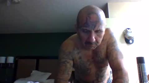 TheShyOne18 online show from December 2025 01:22:02 AM