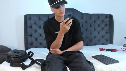 1Threestar online show from September 2025 12:19:01 PM