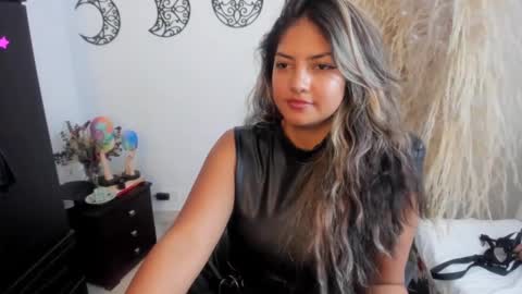 1wayra online show from March 2025 08:11:01 PM