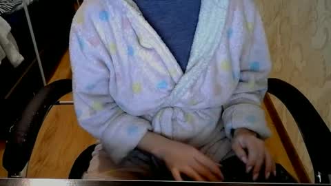 1your_hot_girls online show from December 2024 05:37:02 PM