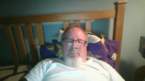 Snapshot of 2003dynawideglide chatting on December 2024 02:19:02 AM 2003dynawideglide online show from December 2024 02:19:02 AM