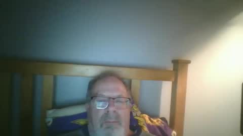 Snapshot of 2003dynawideglide chatting on January 2025 03:29:02 AM 2003dynawideglide online show from January 2025 03:29:02 AM
