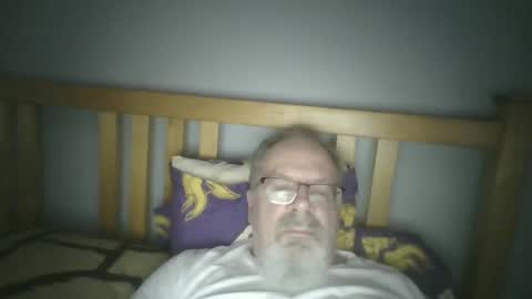 Snapshot of 2003dynawideglide chatting on January 2025 08:43:01 PM 2003dynawideglide online show from January 2025 08:43:01 PM
