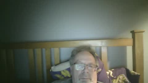 Snapshot of 2003dynawideglide chatting on February 2025 03:21:02 AM 2003dynawideglide online show from February 2025 03:21:02 AM
