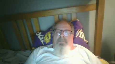 Snapshot of 2003dynawideglide chatting on October 2025 12:33:01 AM 2003dynawideglide online show from October 2025 12:33:01 AM