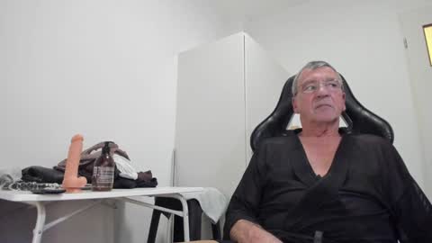 Henk online show from December 2024 04:03:01 PM