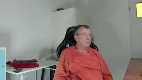 Henk online show from February 2025 04:44:01 PM