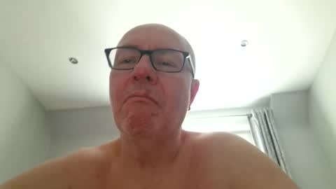 Snapshot of 211scudder chatting on March 2026 04:20:01 PM 211skoosh online show from March 2026 04:20:01 PM