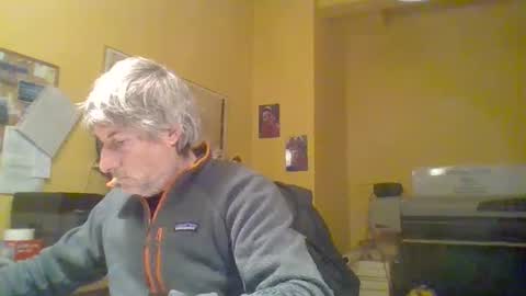 Snapshot of 22esserre chatting on December 2024 03:44:01 PM 22esserre online show from December 2024 03:44:01 PM